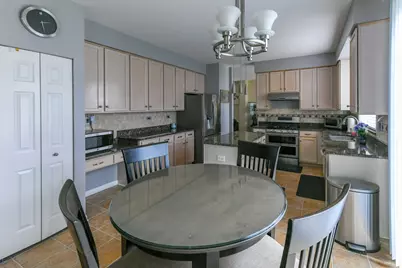 687 E Lenox Lane, Palatine, IL 60074 - Photo 11