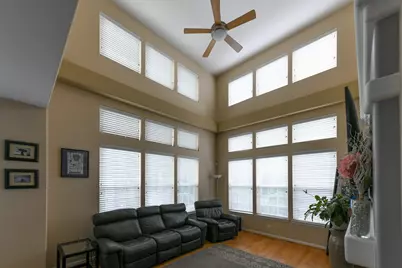 687 E Lenox Lane, Palatine, IL 60074 - Photo 7