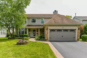 687 E Lenox Ln, Palatine, IL 60074 - Photo 1