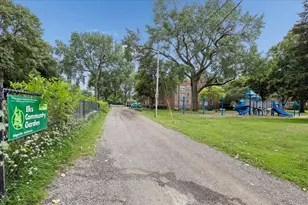 327 Callan Ave, Evanston, IL 60202 - Photo 17