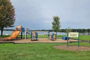 33147 N Lake Shore Dr, Grayslake, IL 60030 - Photo 29