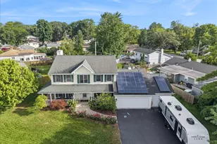 33147 N Lake Shore Dr, Grayslake, IL 60030 - Photo 3