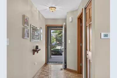 1970 Gary Court #B, Schaumburg, IL 60193 - Photo 5
