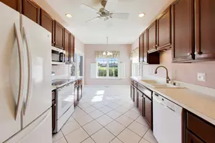 11417 Foxwoods Ct, Oak Lawn, IL 60453 - Photo 13