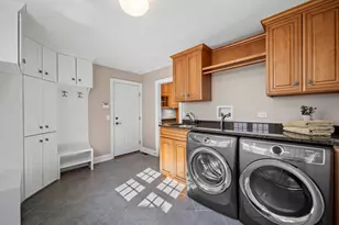 1029 N Carlyle Ln, Arlington Heights, IL 60004 - Photo 21