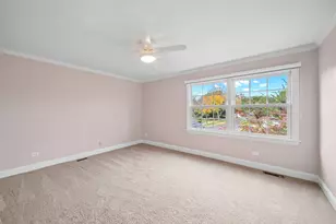 1029 N Carlyle Ln, Arlington Heights, IL 60004 - Photo 31