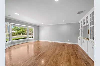 1029 N Carlyle Lane, Arlington Heights, IL 60004 - Photo 7