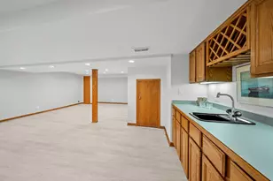 1029 N Carlyle Ln, Arlington Heights, IL 60004 - Photo 37