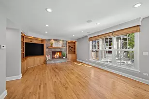 1029 N Carlyle Ln, Arlington Heights, IL 60004 - Photo 19