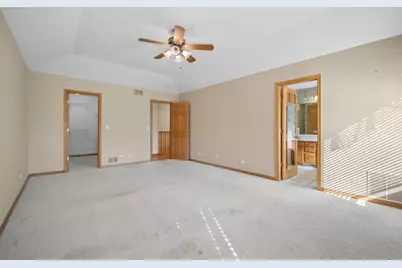[Address not provided], Elgin, IL 60123 - Photo 17
