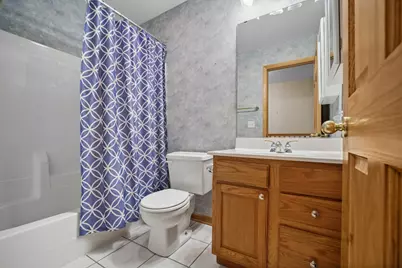 [Address not provided], Elgin, IL 60123 - Photo 15