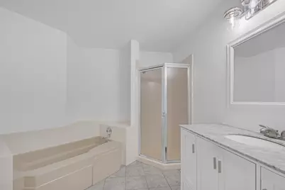 1239 S Wellington Court #1239, Buffalo Grove, IL 60089 - Photo 17