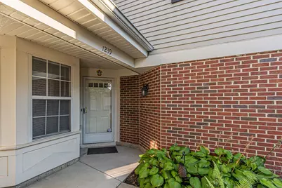 1239 S Wellington Court #1239, Buffalo Grove, IL 60089 - Photo 27