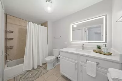 545 N Dearborn Street #3205, Chicago, IL 60654 - Photo 17