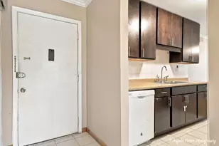 8970 N Parkside Ave, Des Plaines, IL 60016 - Photo 5