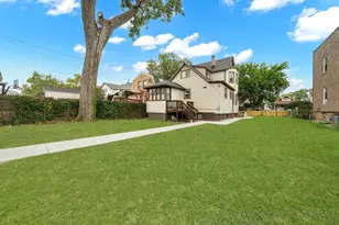 3237 W 64th Pl, Chicago, IL 60629 - Photo 27