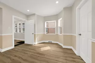 3237 W 64th Pl, Chicago, IL 60629 - Photo 11