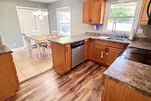 139 Fielder Dr, Salem, IL 62881 - Photo 9