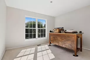1121 E Danbury Dr, Cary, IL 60013 - Photo 13