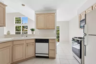 1121 E Danbury Drive, Cary, IL 60013 - Photo 5