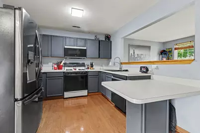 855 Symphony Drive, Aurora, IL 60504 - Photo 5