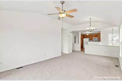 512 Legend Lane #512, McHenry, IL 60050 - Photo 9