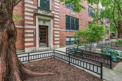 1965 W Cullom Avenue #3, Chicago, IL 60613 - Photo 1