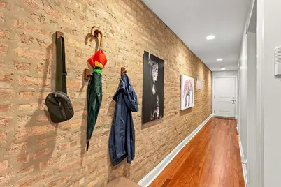 1965 W Cullom Avenue #3, Chicago, IL 60613 - Photo 3
