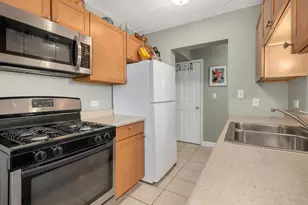 1000 S Lorraine Rd, Wheaton, IL 60189 - Photo 11