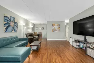 1000 S Lorraine Rd, Wheaton, IL 60189 - Photo 9
