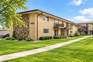 6150 S Kensington Ave, Countryside, IL 60525 - Photo 1