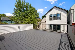 2447 W Moffat St, Chicago, IL 60647 - Photo 37