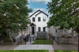 2447 W Moffat St, Chicago, IL 60647 - Photo 1