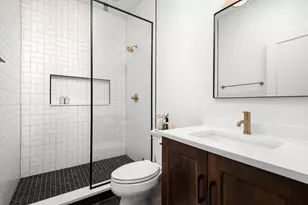 2447 W Moffat St, Chicago, IL 60647 - Photo 33