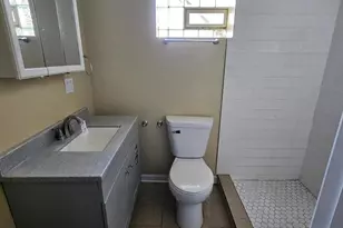 2608 E 92nd St, Chicago, IL 60617 - Photo 9