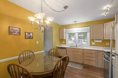 137 Sherman Court, Bartlett, IL 60103 - Photo 11