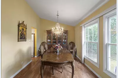 137 Sherman Court, Bartlett, IL 60103 - Photo 9