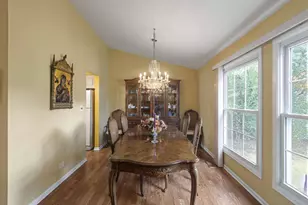 137 Sherman Ct, Bartlett, IL 60103 - Photo 9