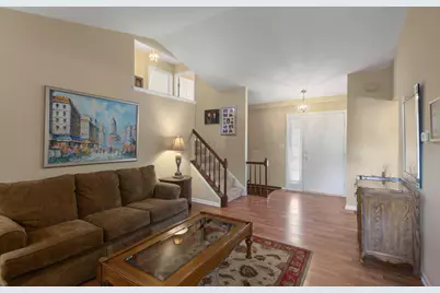 137 Sherman Court, Bartlett, IL 60103 - Photo 7