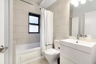1454 W Roscoe St, Chicago, IL 60657 - Photo 9