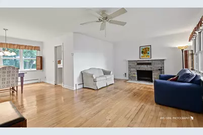 19 S Hawthorne Boulevard, Mundelein, IL 60060 - Photo 11