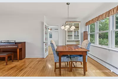 19 S Hawthorne Boulevard, Mundelein, IL 60060 - Photo 7