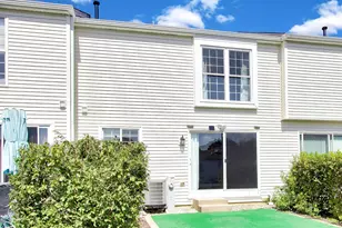227 E Shag Bark Ln, Streamwood, IL 60107 - Photo 27