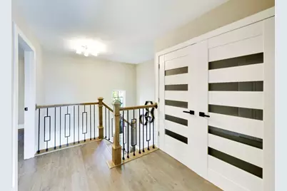 227 E Shag Bark Lane, Streamwood, IL 60107 - Photo 11