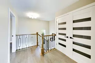 227 E Shag Bark Ln, Streamwood, IL 60107 - Photo 11