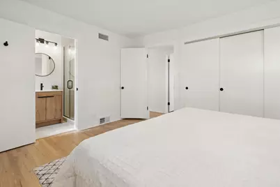 3820 Dobson Street, Skokie, IL 60076 - Photo 11