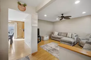 1231 Springdale Ln, Elk Grove Village, IL 60007 - Photo 5