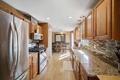 1231 Springdale Lane, Elk Grove Village, IL 60007 - Photo 13