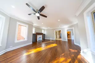 6846 S Paxton Ave, Chicago, IL 60649 - Photo 17