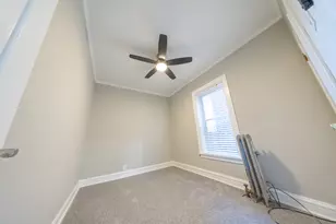 6846 S Paxton Ave, Chicago, IL 60649 - Photo 11